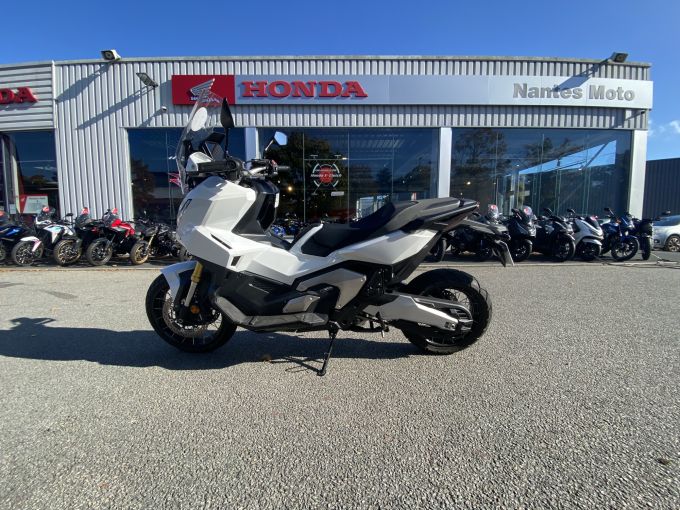 HONDA X-ADV 4