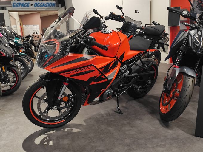 KTM RC 390 ABS 4