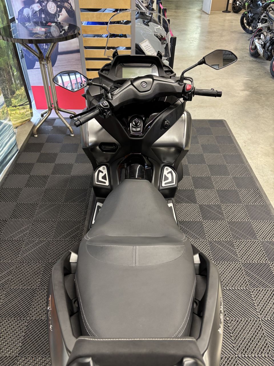 YAMAHA TRICITY 300 4