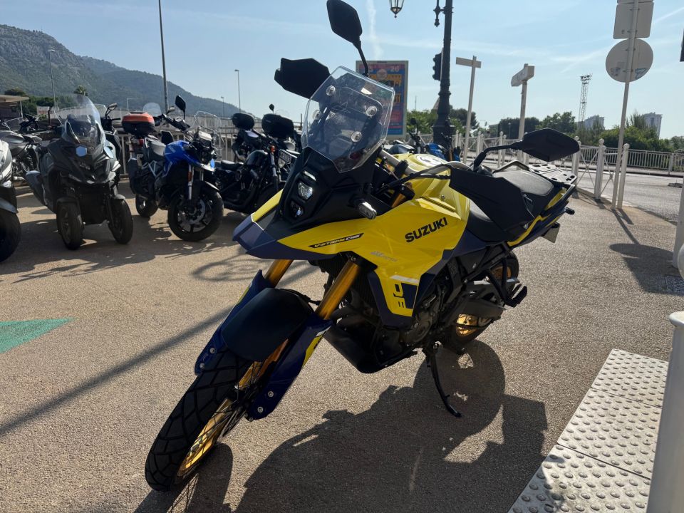SUZUKI DL V-STROM 800DE 4