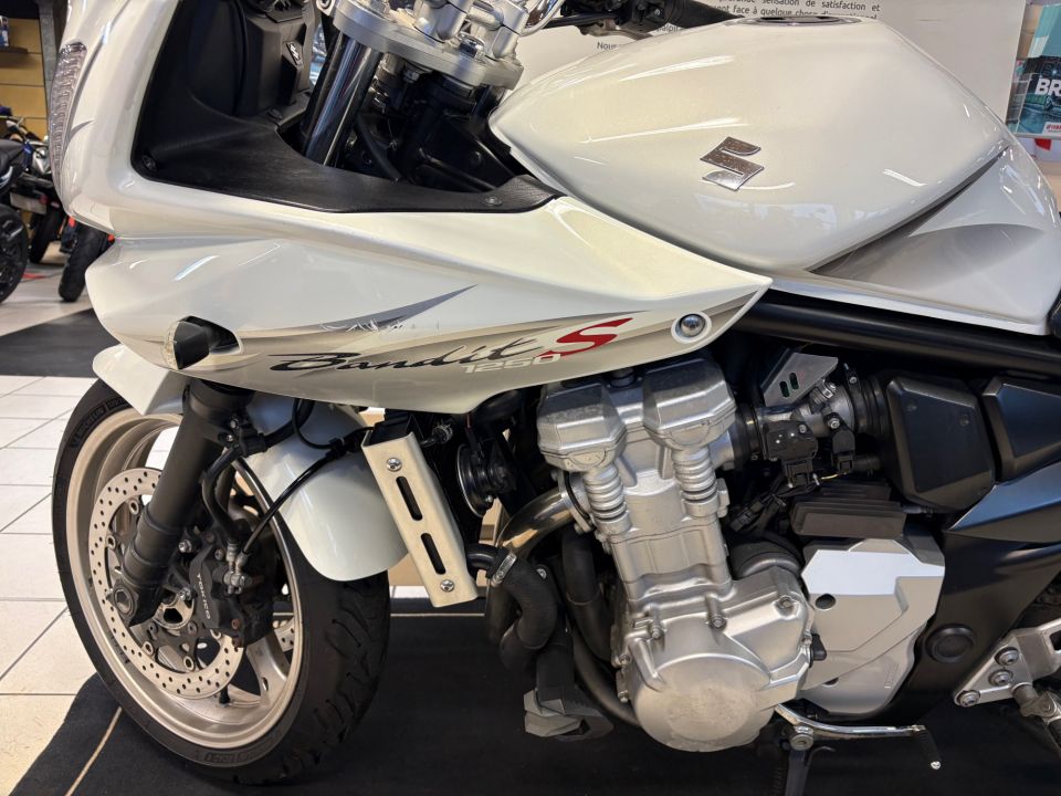 SUZUKI GSF 1250 S BANDIT ABS 4