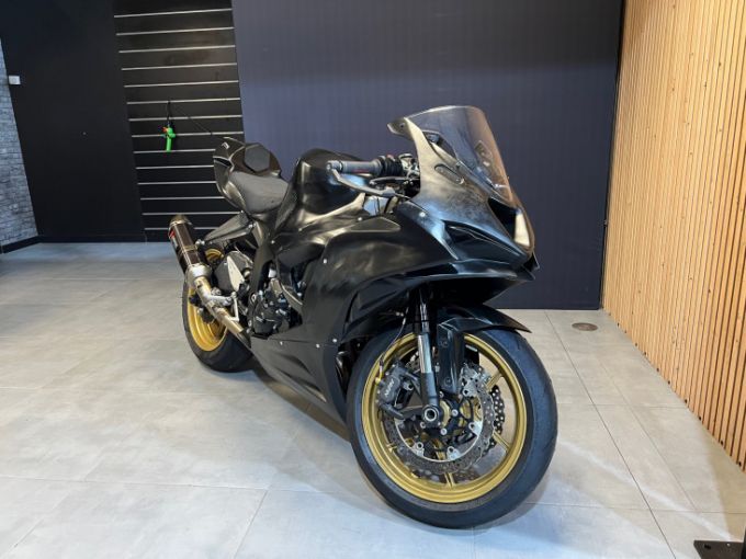 KAWASAKI ZX6R 630 4