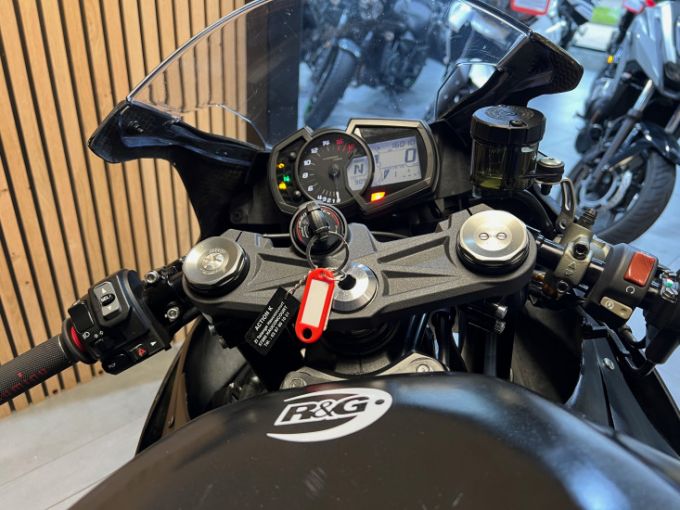 KAWASAKI ZX6R 630 4
