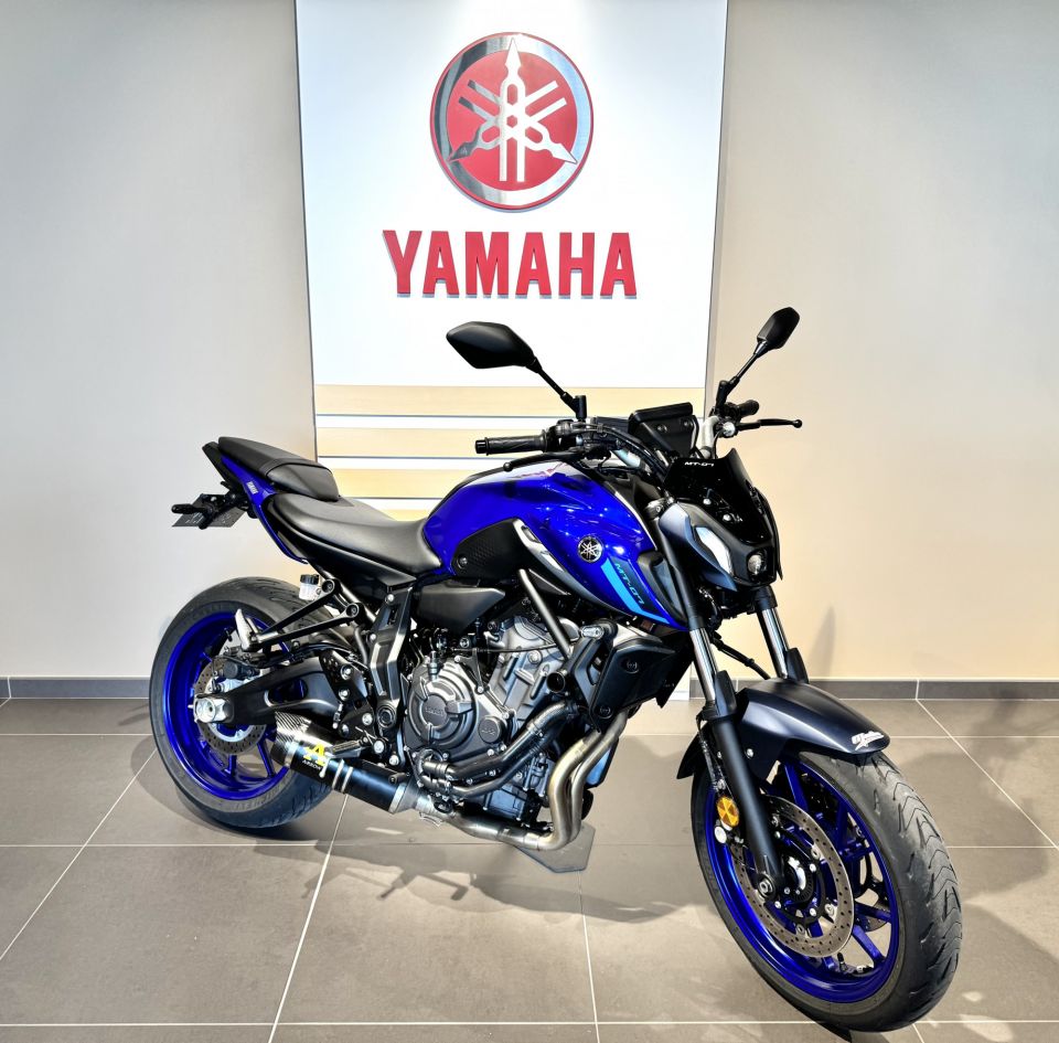YAMAHA MT-07 (47.5CV) 4