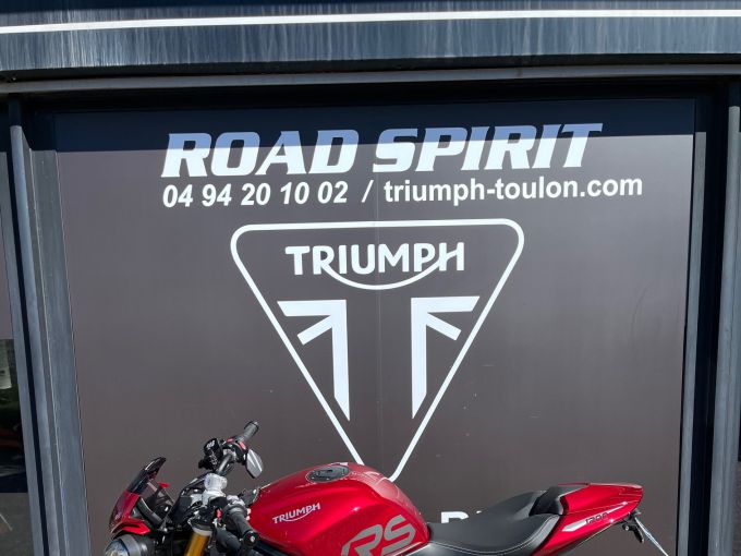 TRIUMPH SPEED TRIPLE 1200 RS 4