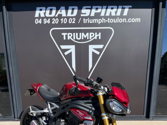 TRIUMPH SPEED TRIPLE 1200 RS 4