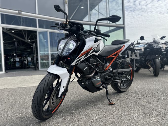 KTM 125 DUKE 4