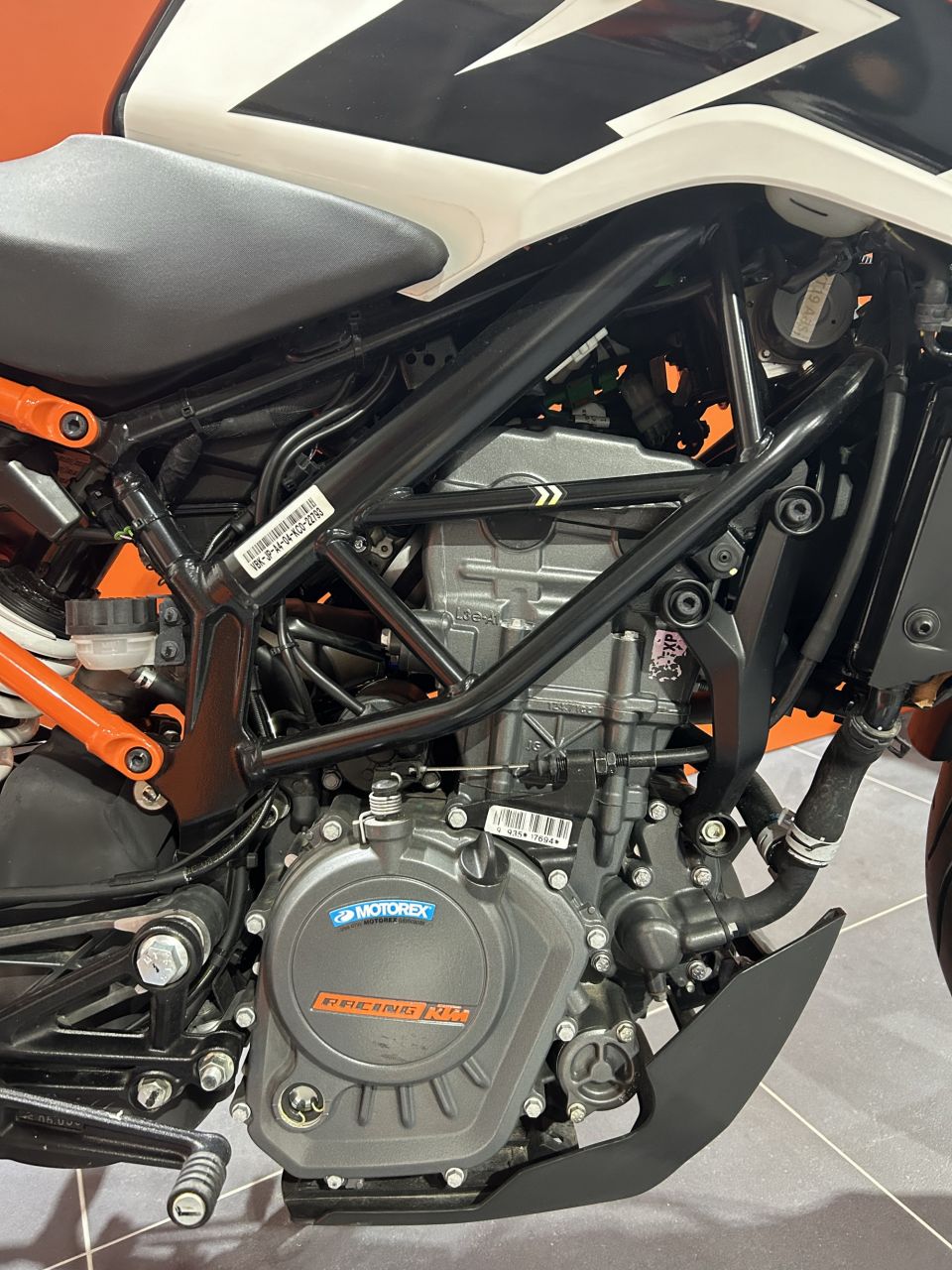 KTM 125 DUKE 4