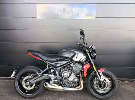 TRIUMPH TRIDENT 660 - 2023