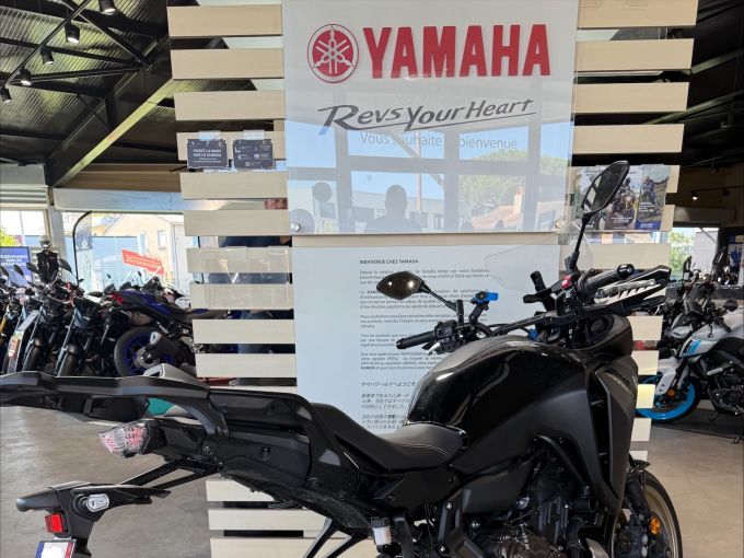 YAMAHA TRACER 7 4