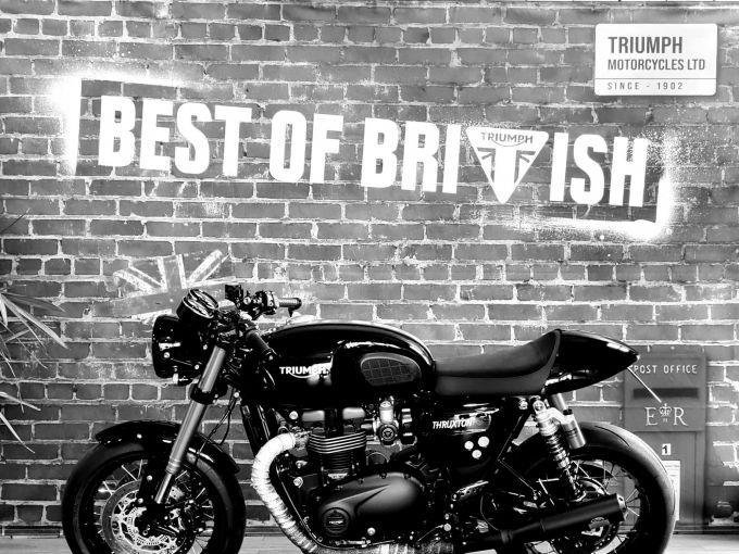 TRIUMPH THRUXTON 1200 RS 4