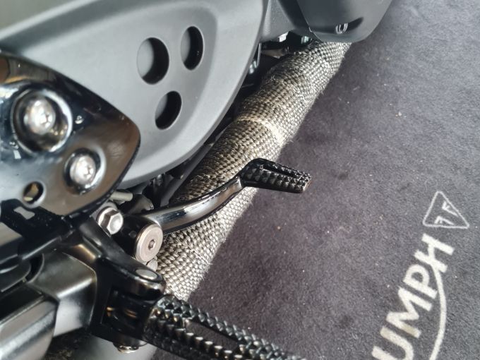 TRIUMPH THRUXTON 1200 RS 4