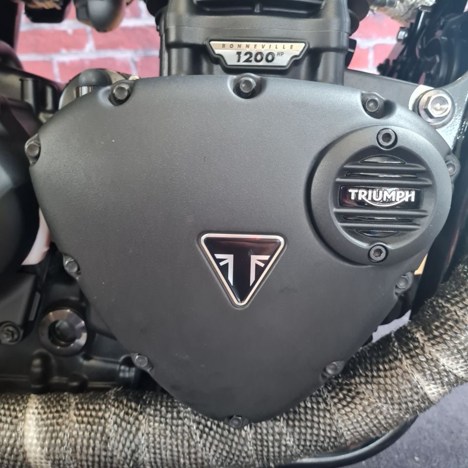 TRIUMPH THRUXTON 1200 RS 4