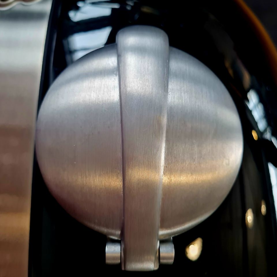 TRIUMPH THRUXTON 1200 RS 4