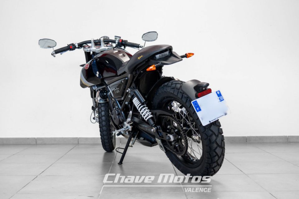 FB MONDIAL HIPSTER 125 ABS 4