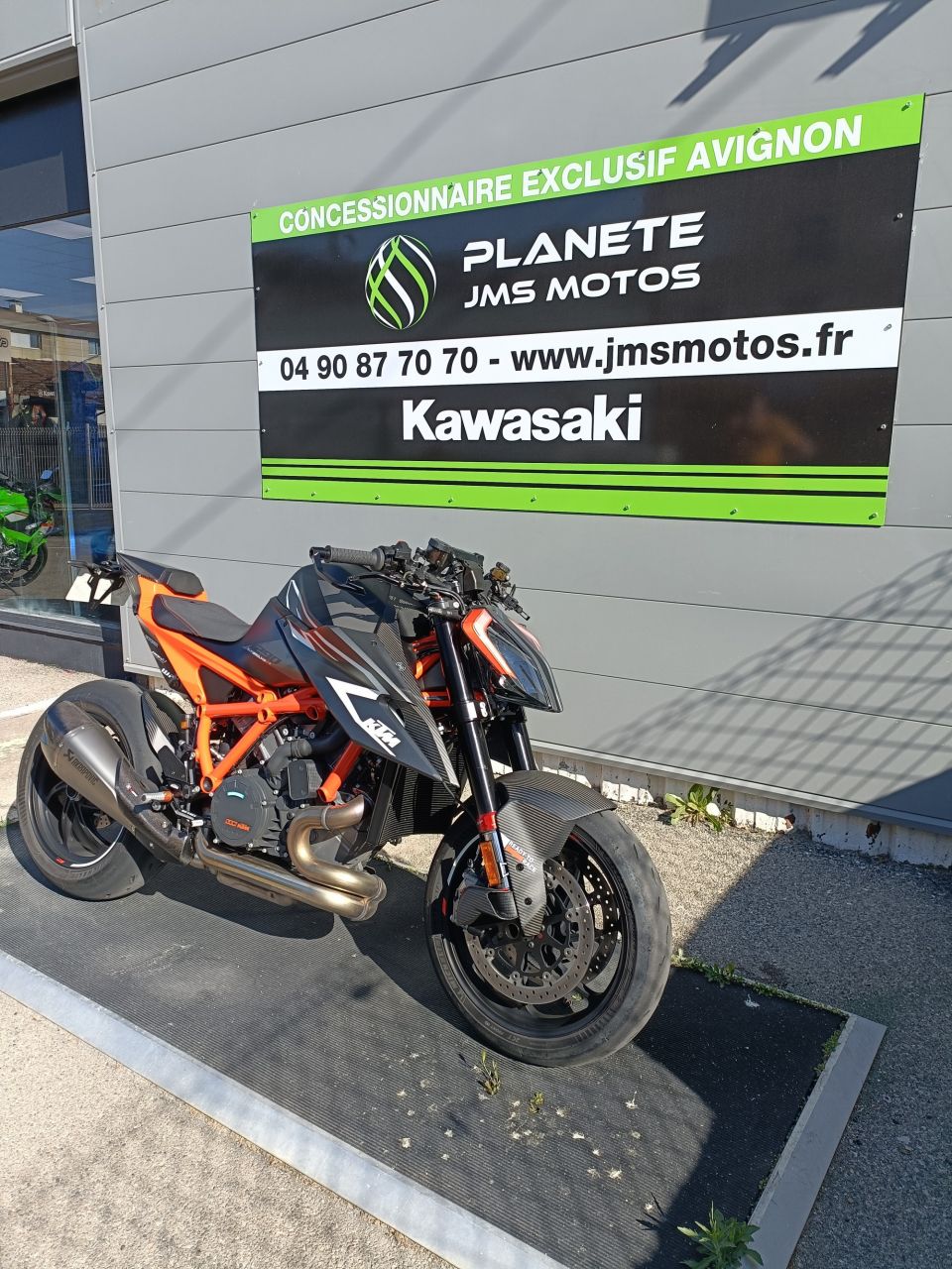 KTM SUPER DUKE 1290 RR 1705 kms 1ER MAIN  POT AKRAPOVIC 4