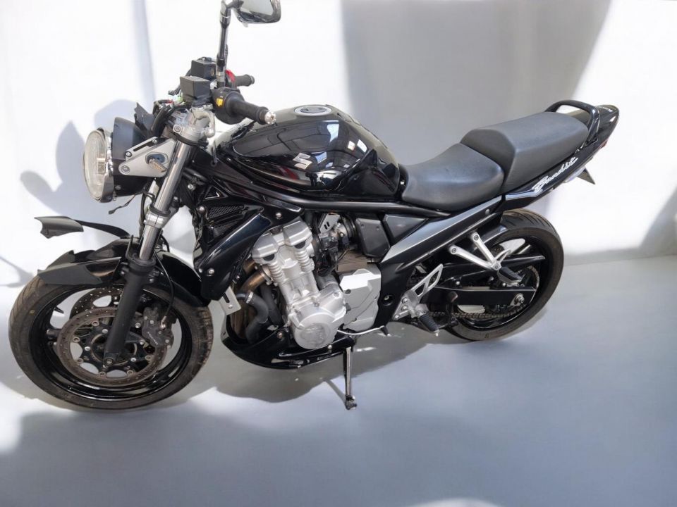 SUZUKI GSF 650 N BANDIT 4