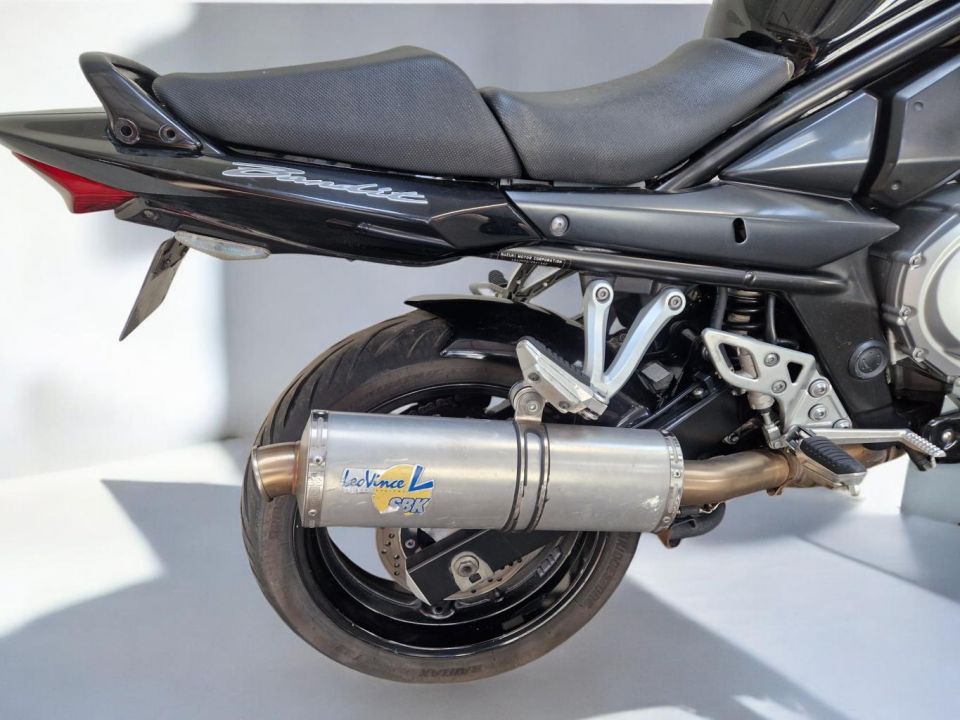 SUZUKI GSF 650 N BANDIT 4