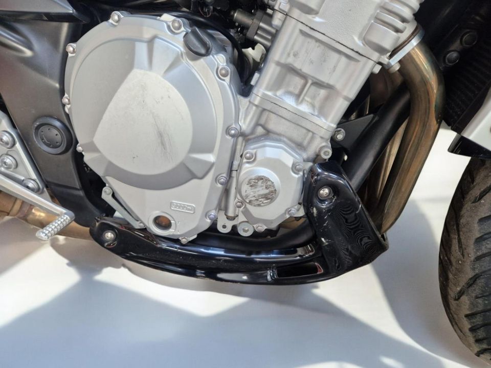 SUZUKI GSF 650 N BANDIT 4