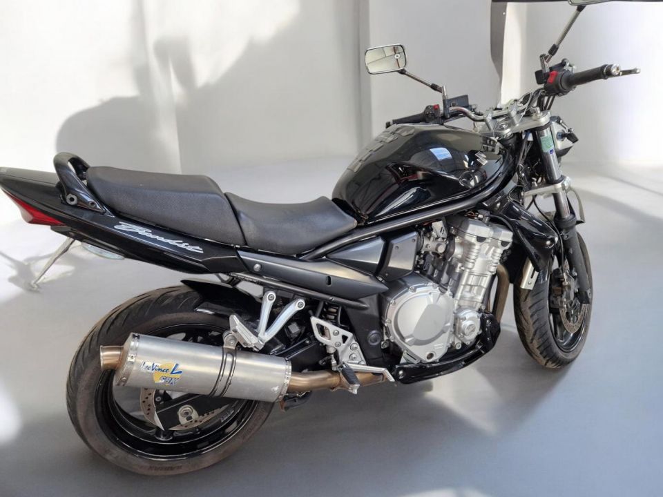 SUZUKI GSF 650 N BANDIT 4