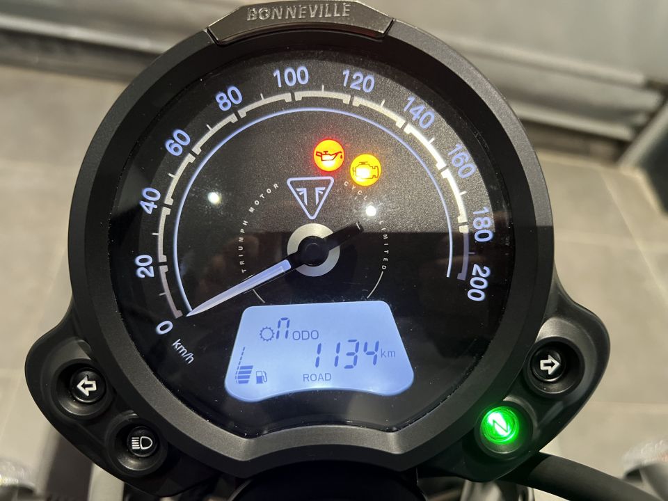 TRIUMPH SCRAMBLER 900 4