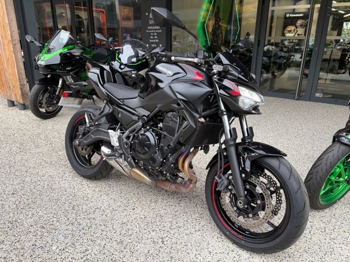 KAWASAKI Z 650 (47.5CV) 4