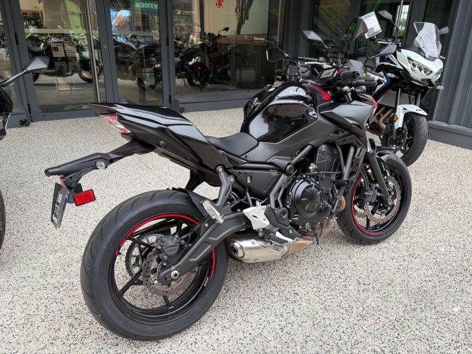 KAWASAKI Z 650 (47.5CV) 4