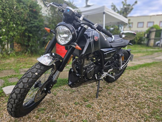 FB MONDIAL HPS 125 HIPSTER 4