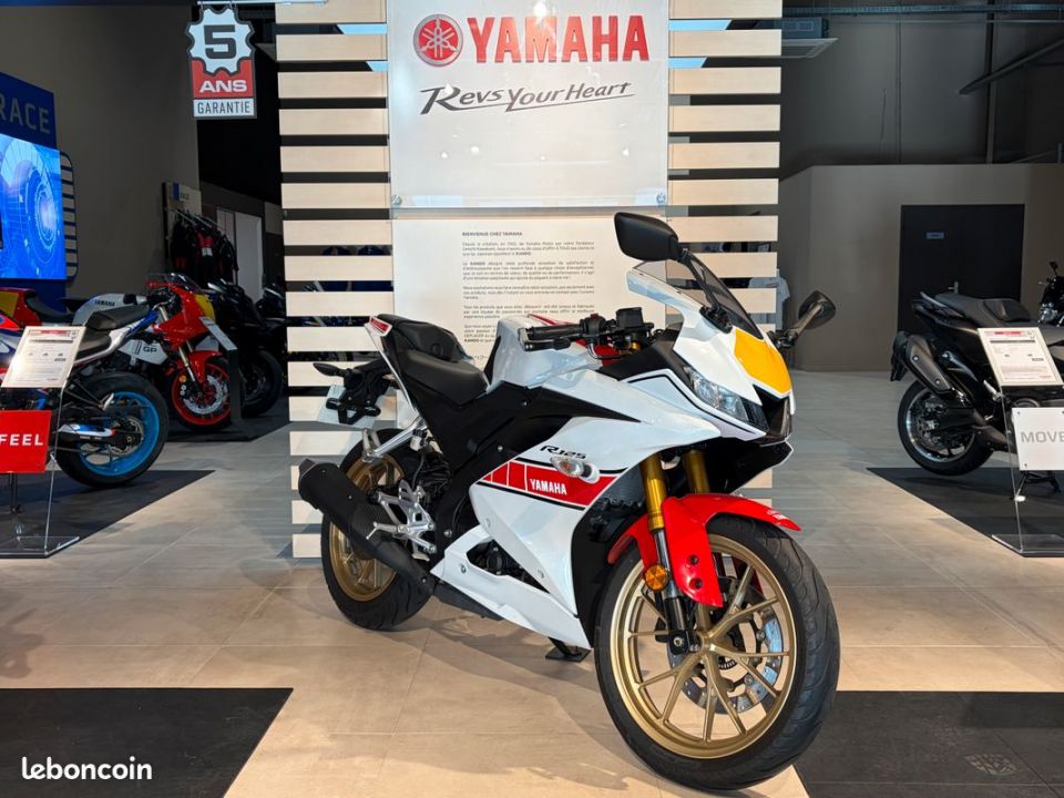 YAMAHA R125 World GP 60th Anniversary 4