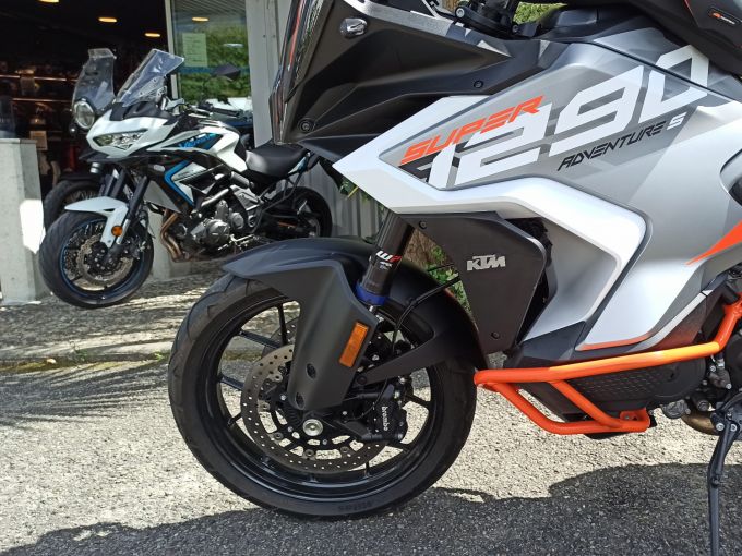 KTM 1290 SUPER ADVENTURE S 4