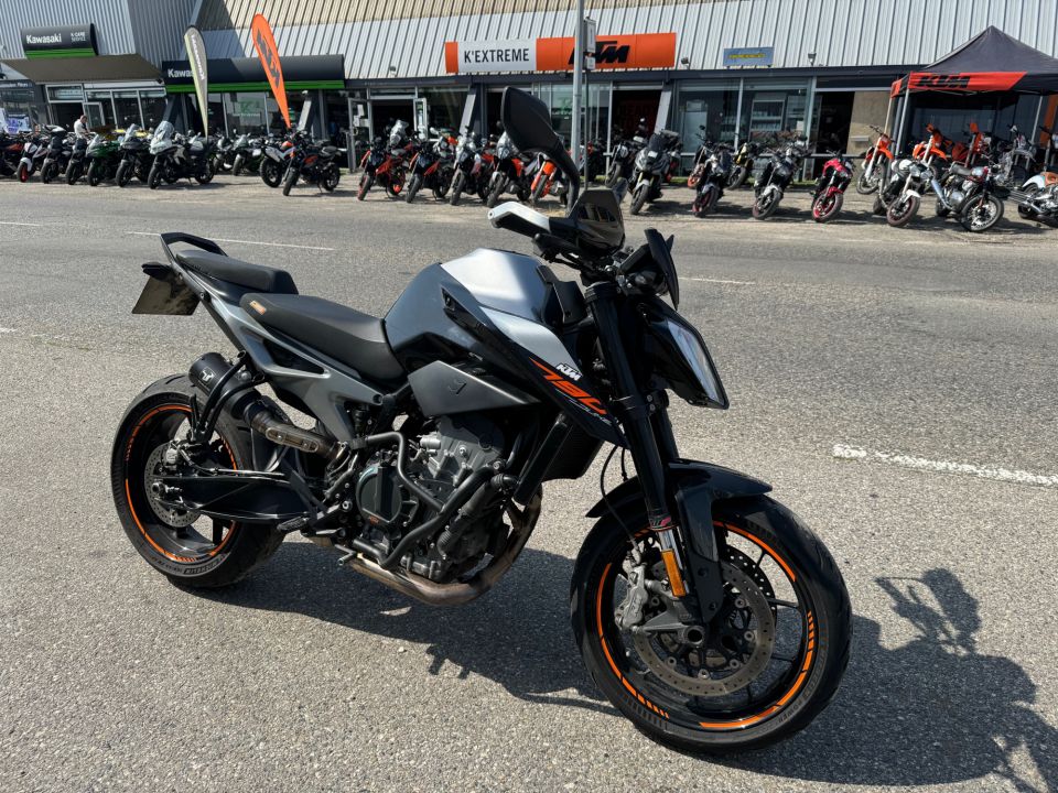 KTM 790 DUKE 4