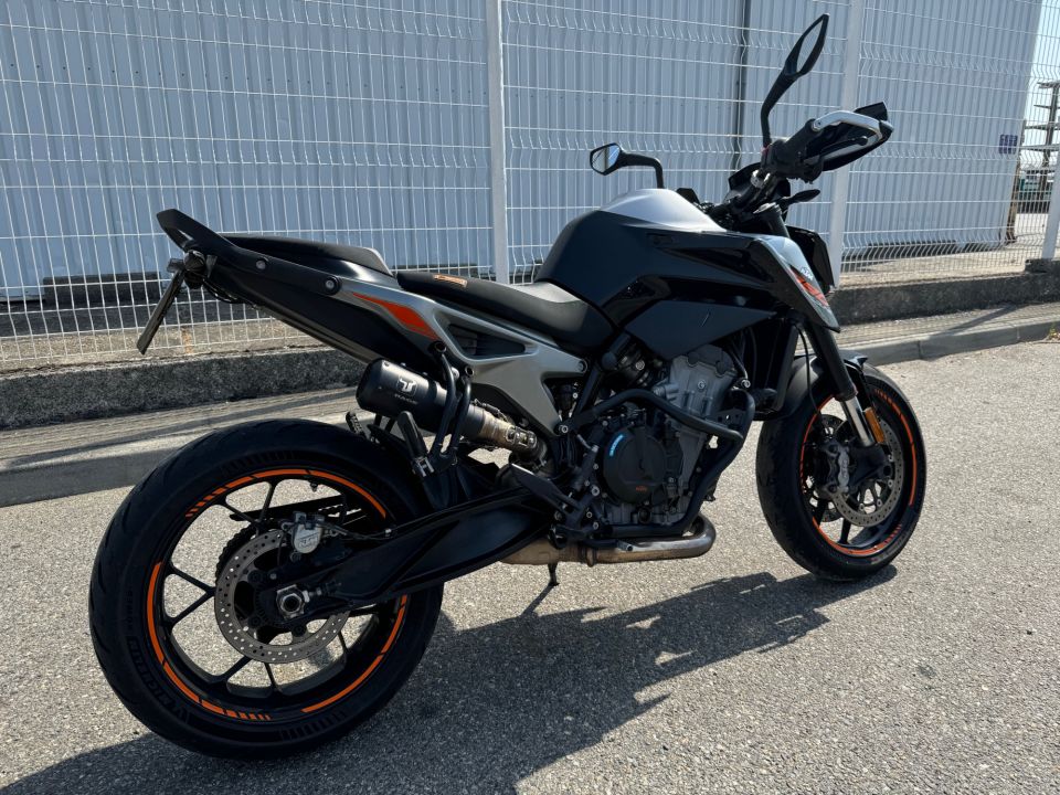 KTM 790 DUKE 4