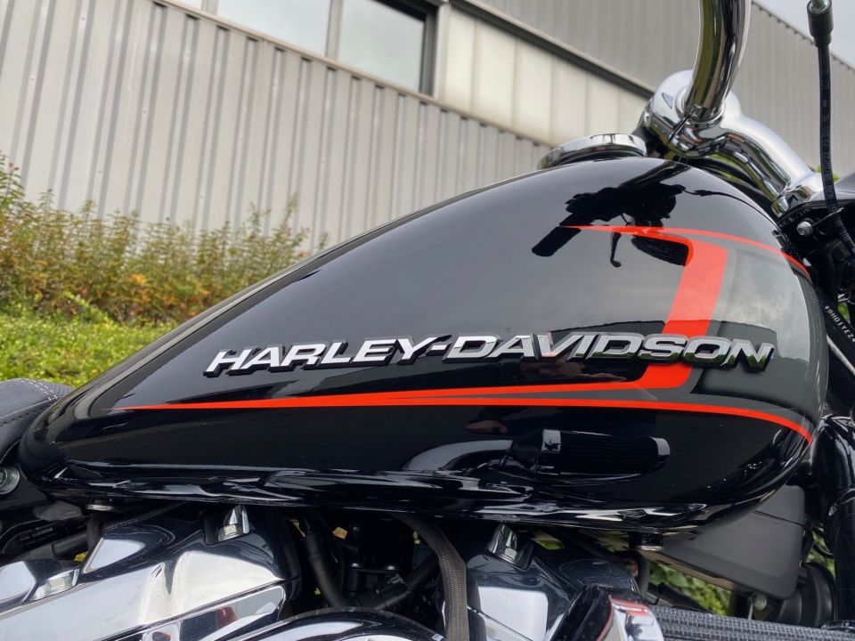 HARLEY-DAVIDSON SOFTAIL BREAKOUT 1923 4