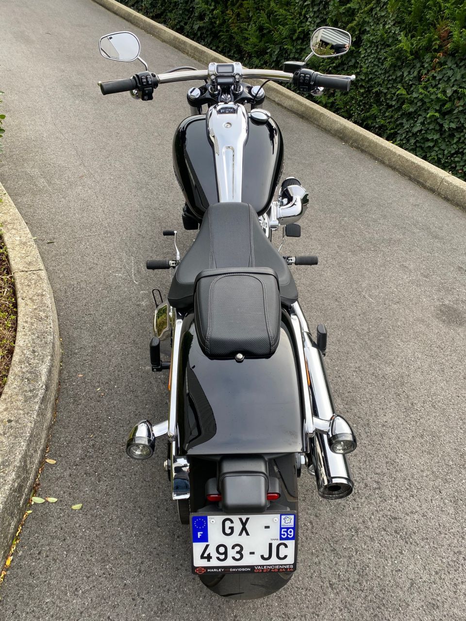 HARLEY-DAVIDSON SOFTAIL BREAKOUT 1923 4