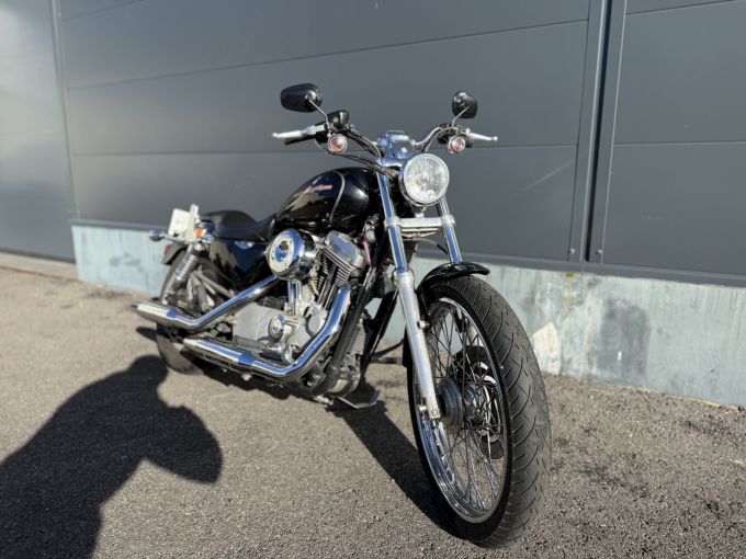 HARLEY-DAVIDSON SPORTSTER 883 4