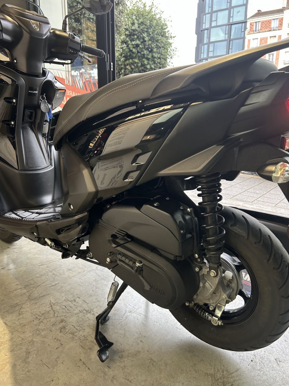 YAMAHA RayZR 125 4