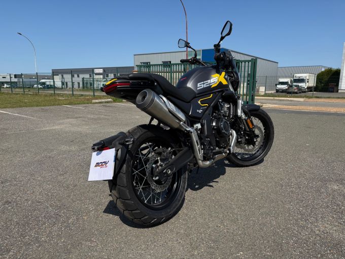 VOGE 525 ACX 4