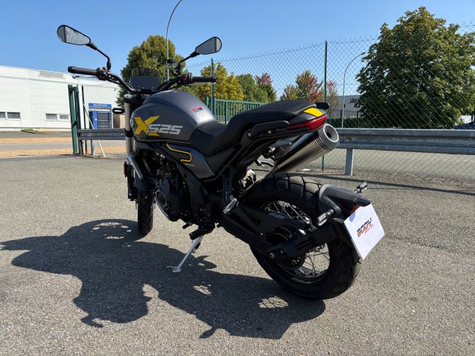 VOGE 525 ACX 4