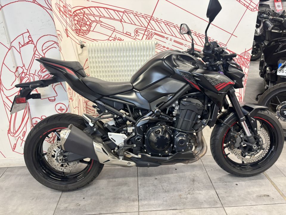 KAWASAKI Z900 SE 4