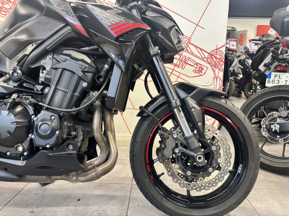 KAWASAKI Z900 SE 4