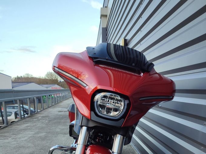HARLEY-DAVIDSON TOURING STREET GLIDE 1923 4