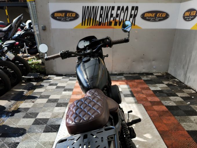 HYOSUNG GV 300 S BOBBER 4