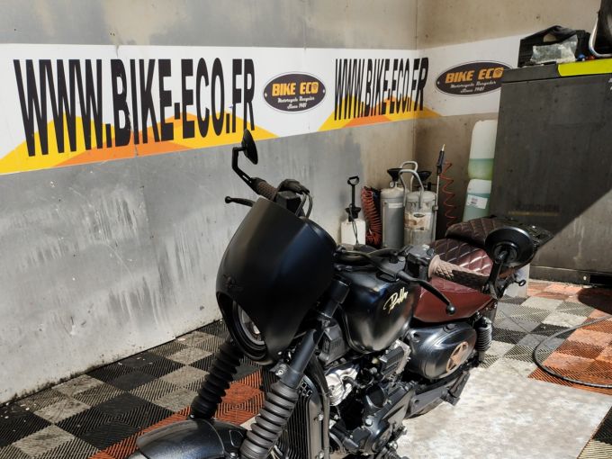 HYOSUNG GV 300 S BOBBER 4