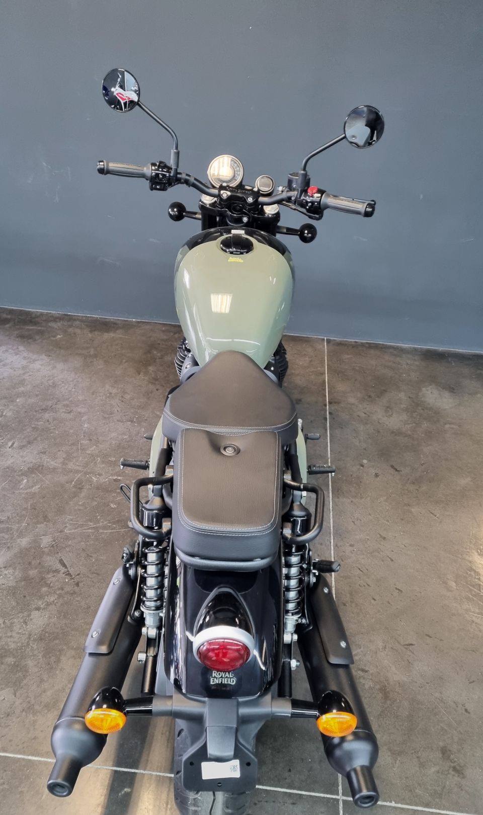 ROYAL ENFIELD shotgun 6502 4