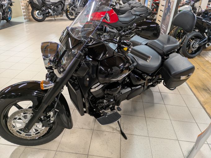 SUZUKI VL LC 1500 4