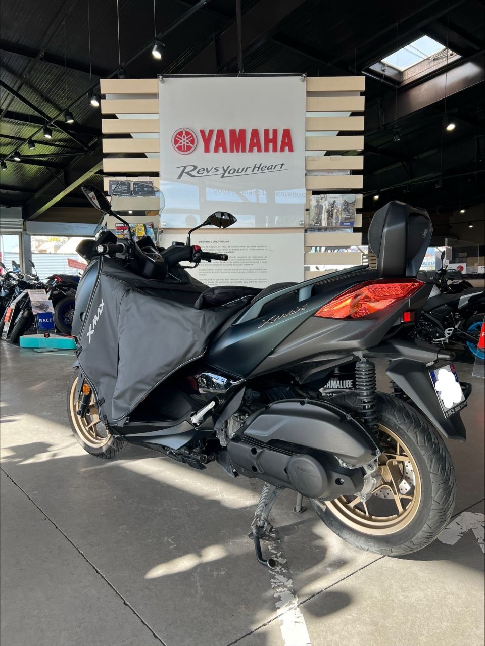 YAMAHA XMAX 125 TECH MAX 4