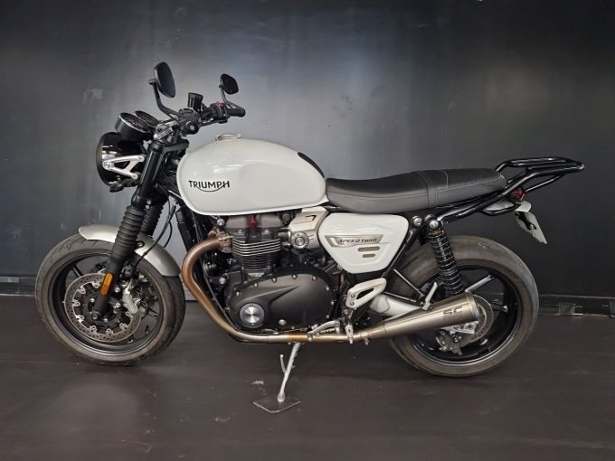 TRIUMPH SPEED TWIN 1200 4
