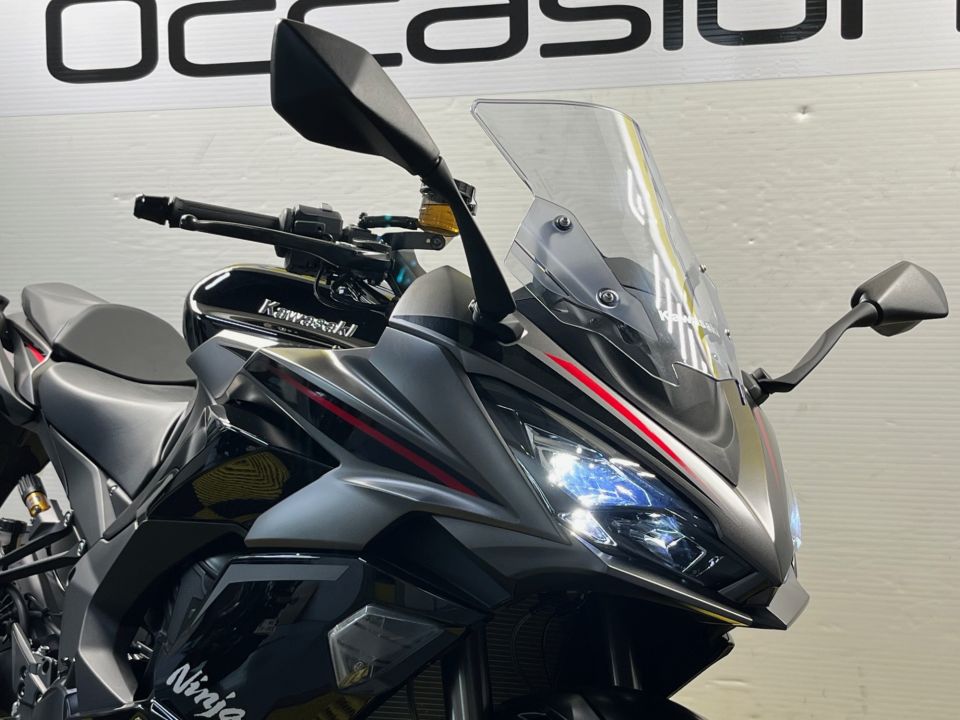 KAWASAKI NINJA 1100 SX SE 4