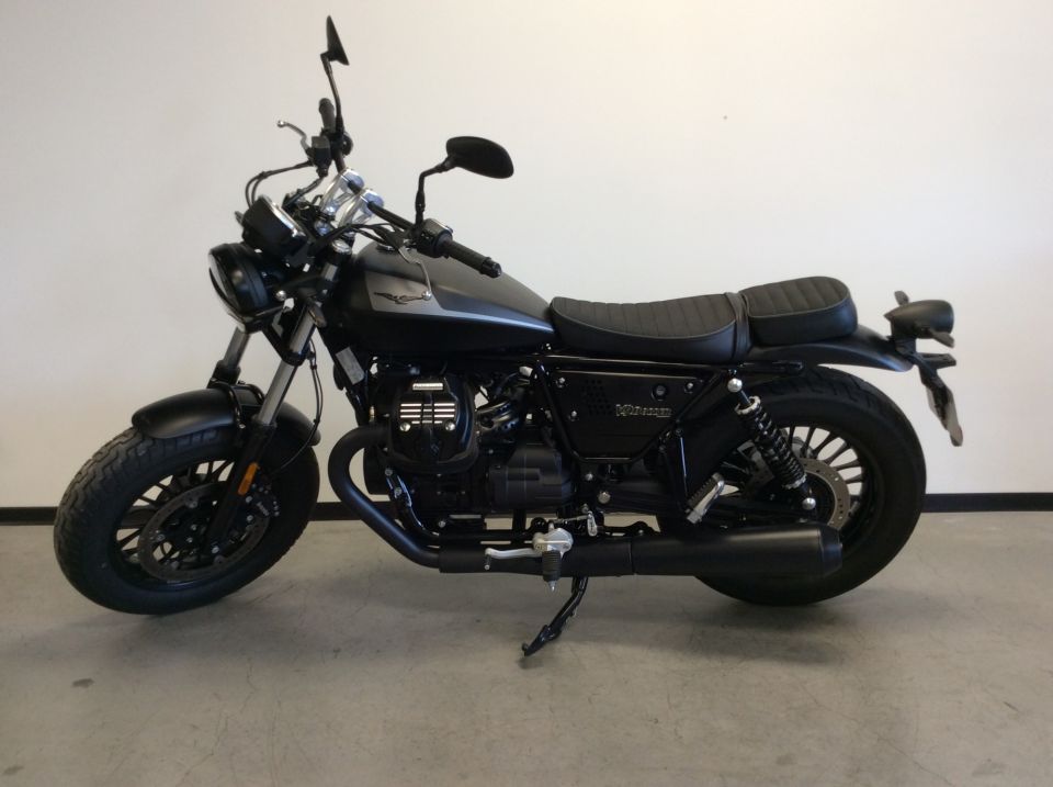 MOTO GUZZI V9 BOBBER 4