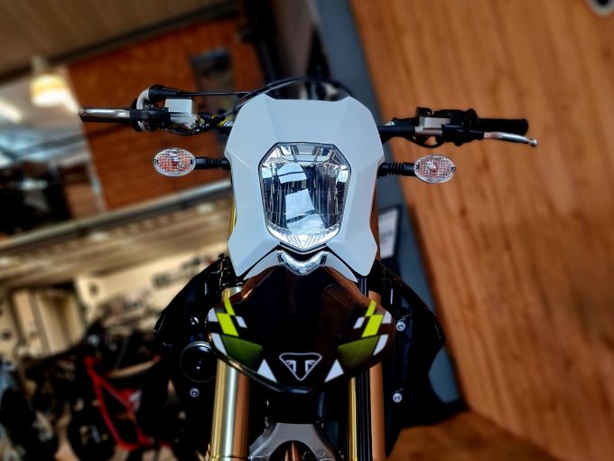 TRIUMPH TF 450-RC 4